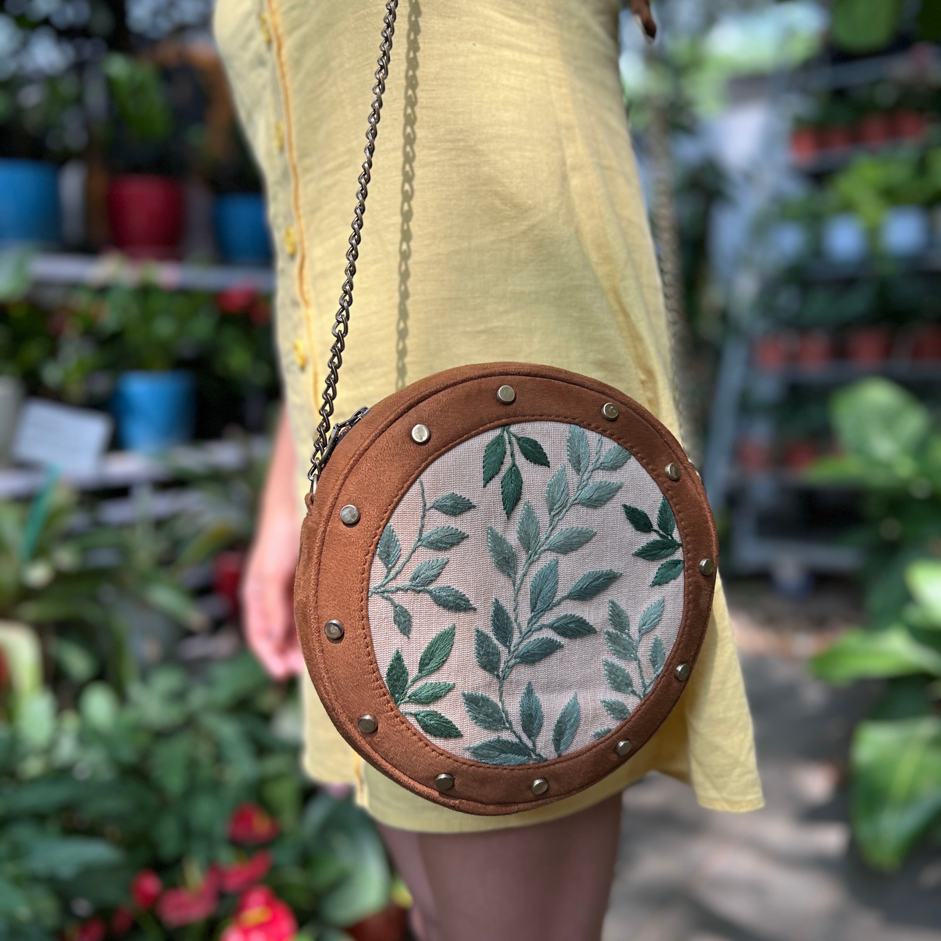 Leafy Tan Round Sling
