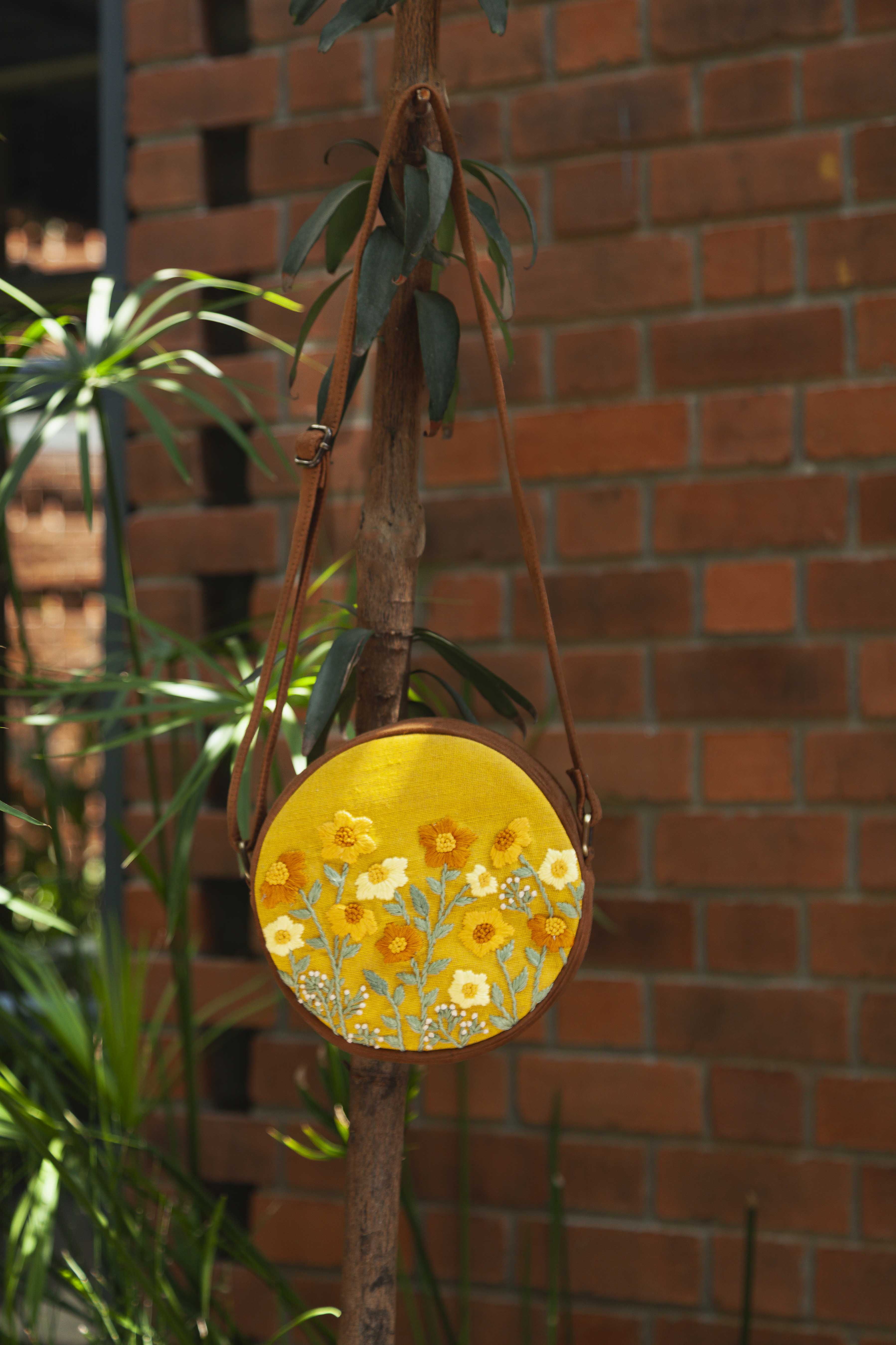 Yellow Mellow Round Sling